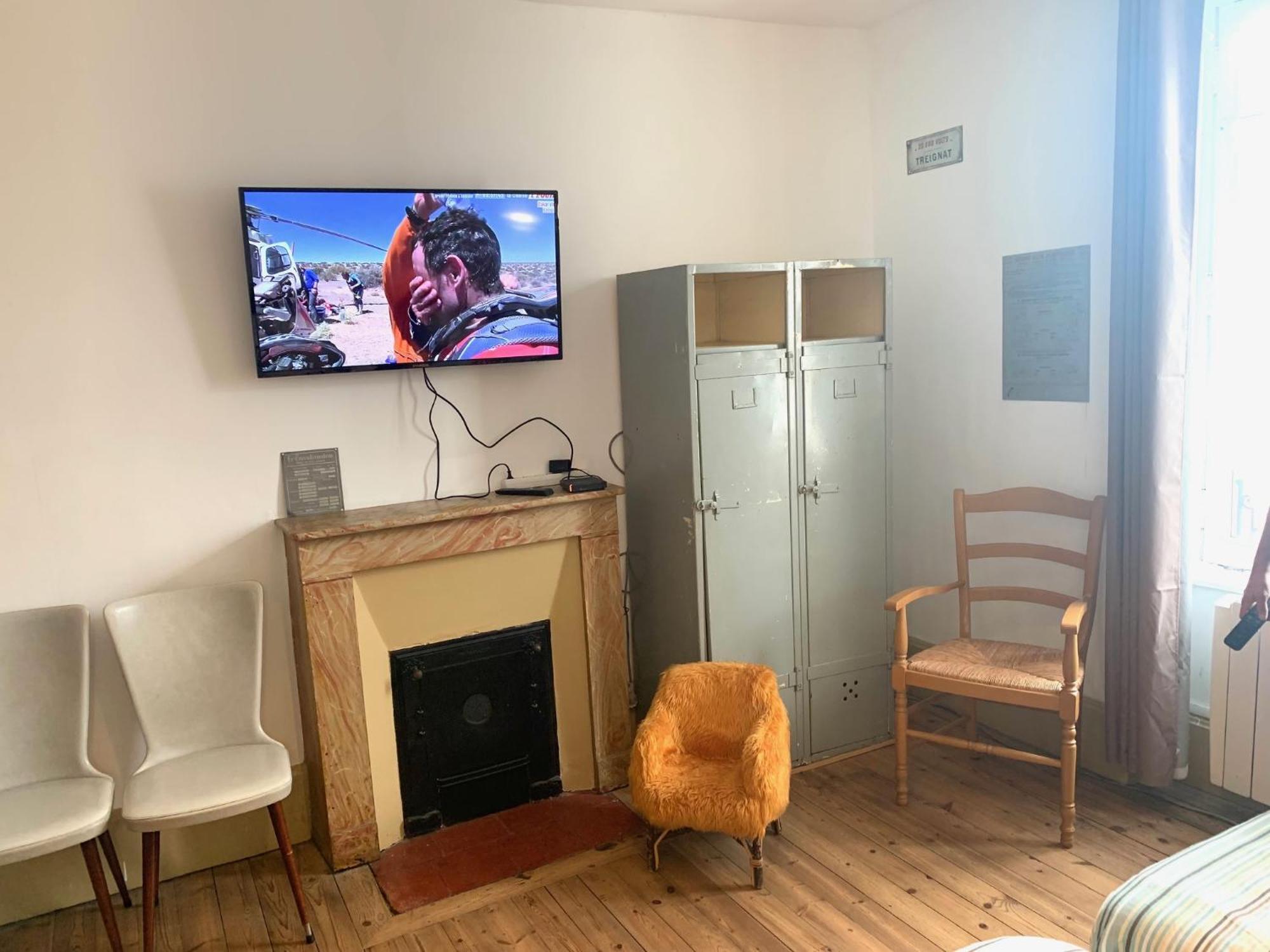 Ferienwohnung La Cremaillere Huriel Exterior foto